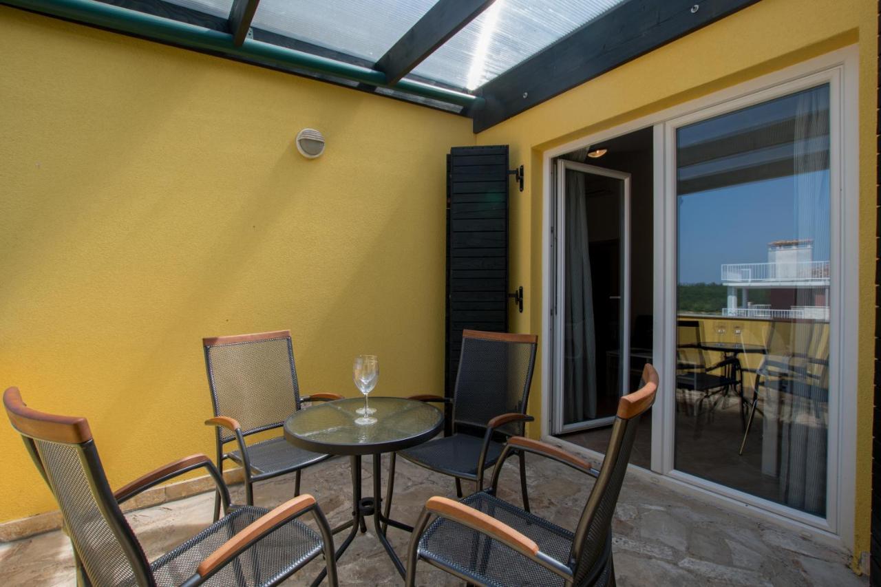 Villas Faro Bašanija Eksteriør bilde
